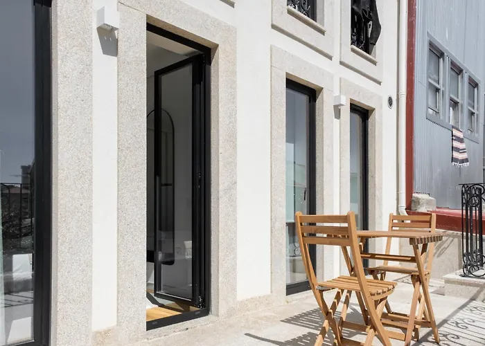 아파트 Povoa Terrace, A Curated Escape With Large Balcony