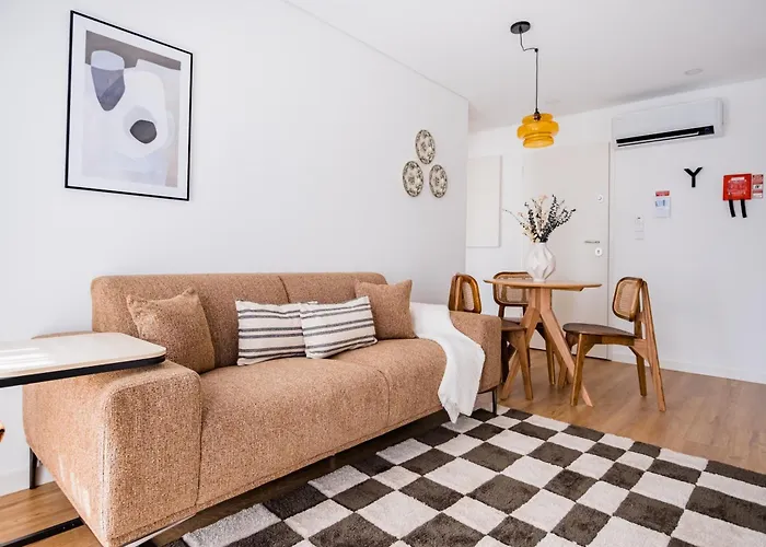 Povoa Terrace, A Curated Escape With Large Balcony 포르투