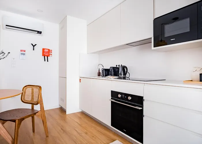 Povoa Terrace, A Curated Escape With Large Balcony * 포르투