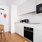 Povoa Terrace, A Curated Escape With Large Balcony * Oporto