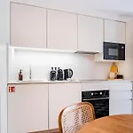 Povoa Terrace, A Curated Escape With Large Balcony Lägenhet Oporto