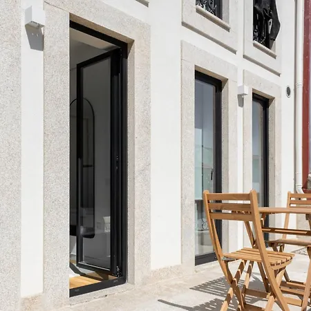 公寓 Povoa Terrace, A Curated Escape With Large Balcony