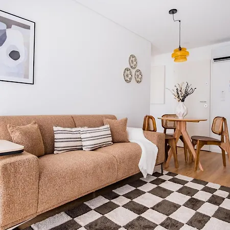 Povoa Terrace, A Curated Escape With Large Balcony 波尔图