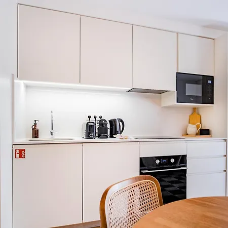 Povoa Terrace, A Curated Escape With Large Balcony Lejlighed Porto