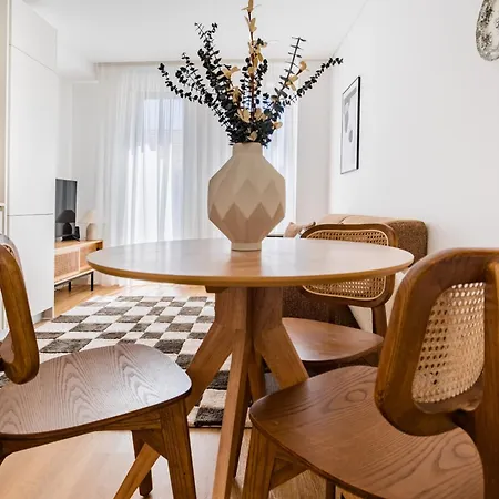 Povoa Terrace, A Curated Escape With Large Balcony * Porto