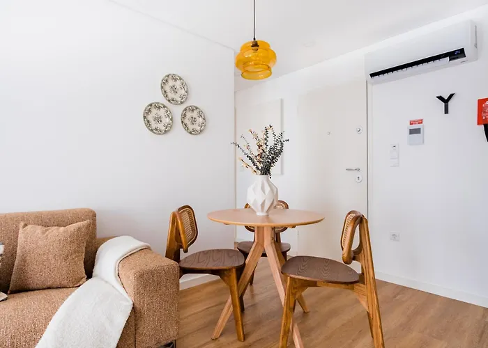 Povoa Terrace, A Curated Escape With Large Balcony Lejlighed Porto