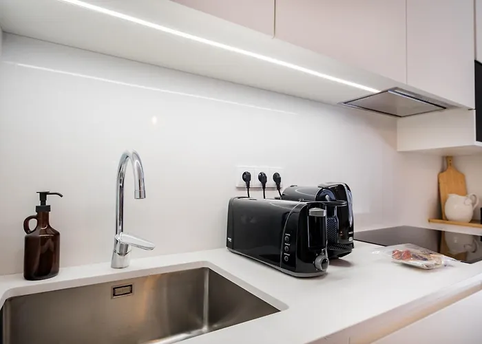 Apartamento Povoa Terrace, A Curated Escape With Large Balcony Oporto