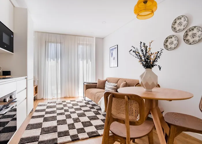 Povoa Terrace, A Curated Escape With Large Balcony *